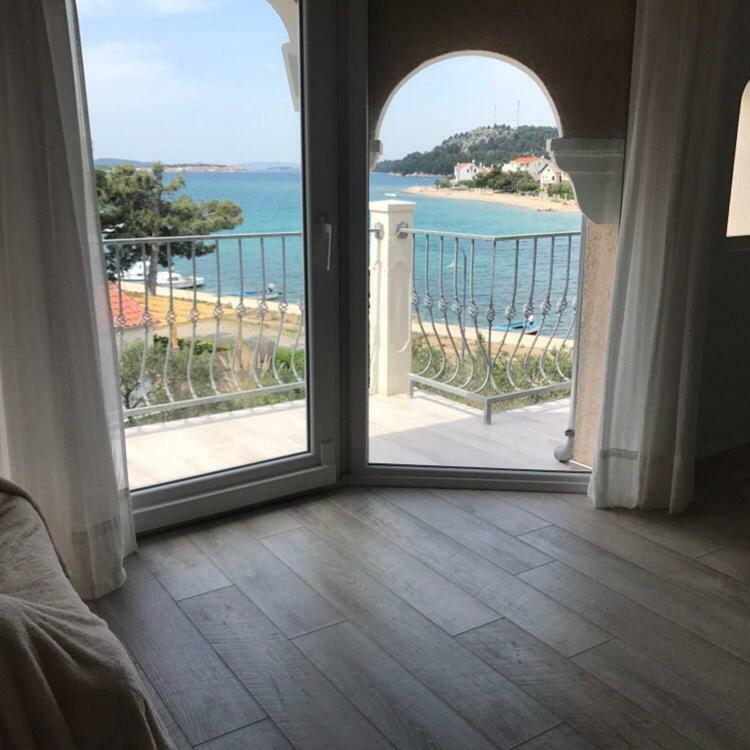 Relaxing Whole Top Floor Apartment By The Sea Zaboric Eksteriør bilde