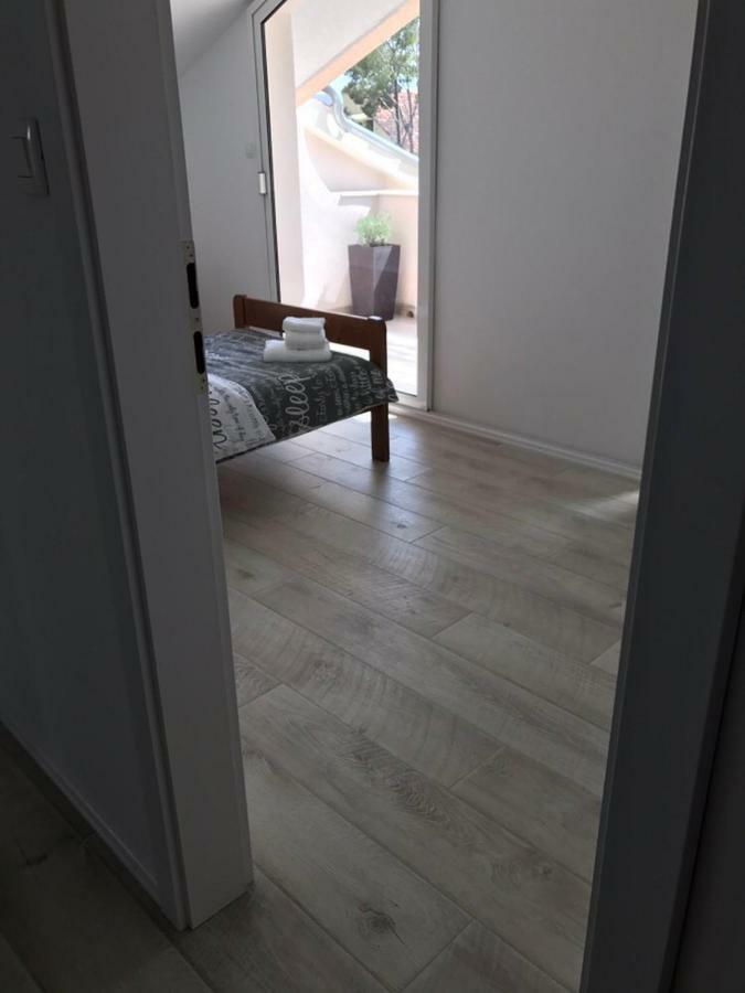 Relaxing Whole Top Floor Apartment By The Sea Zaboric Eksteriør bilde
