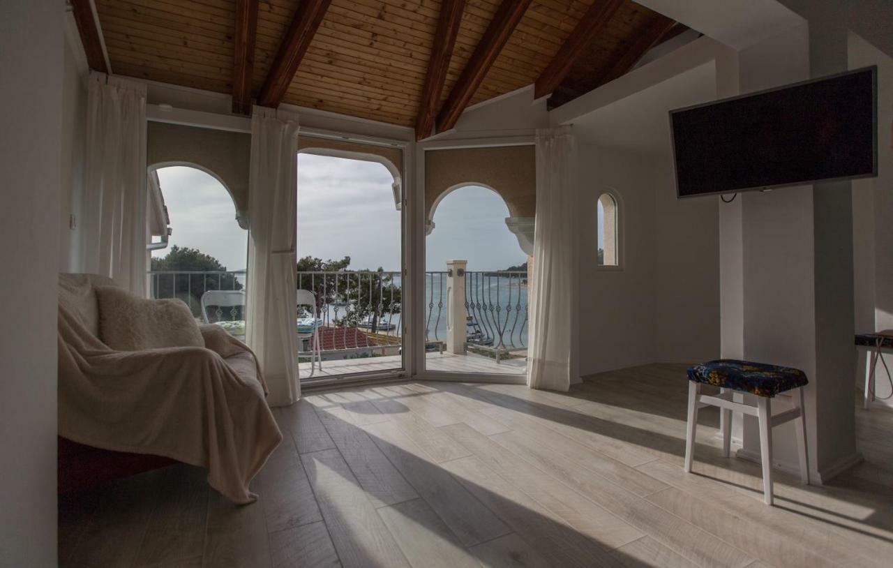 Relaxing Whole Top Floor Apartment By The Sea Zaboric Eksteriør bilde